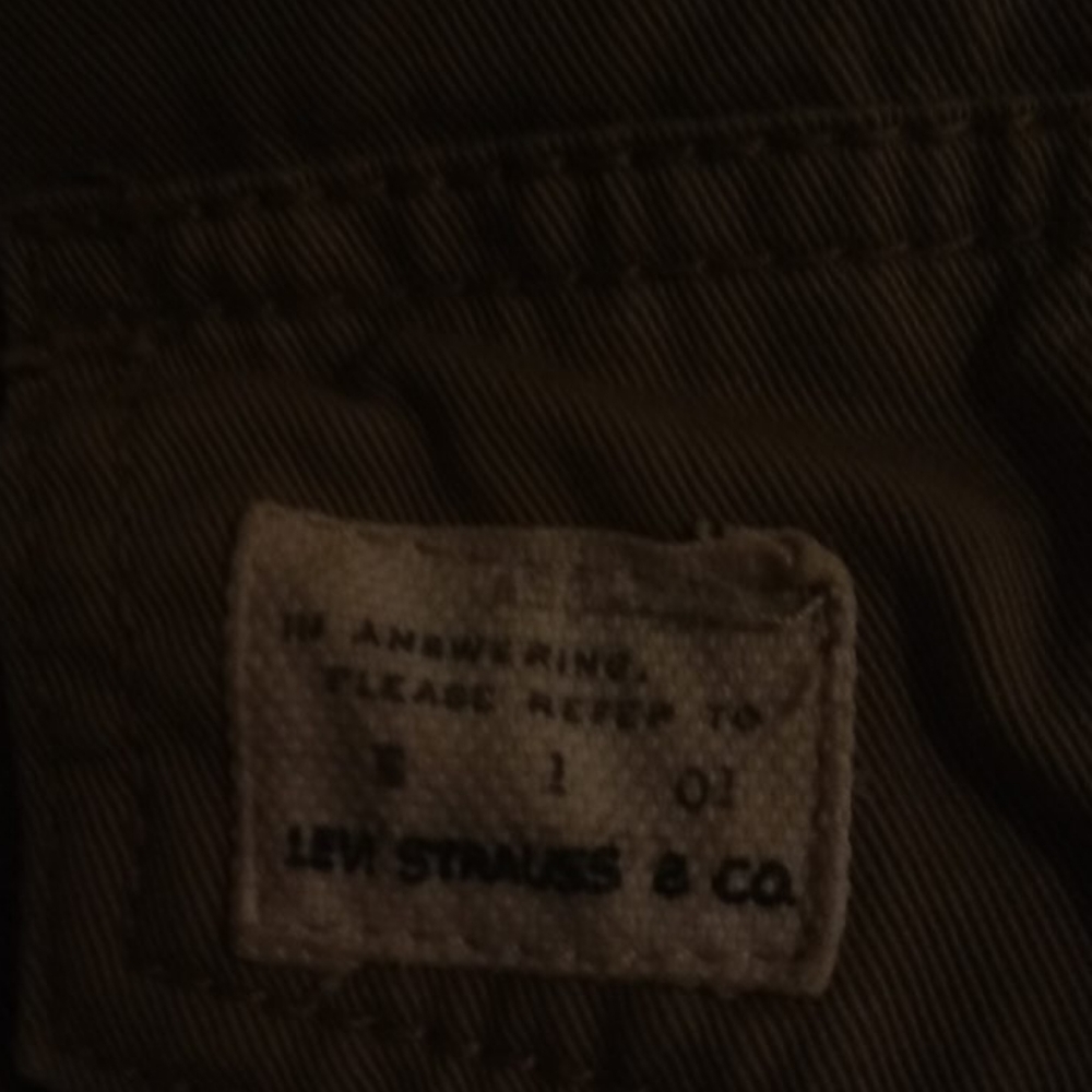 Levi cargo pants like new